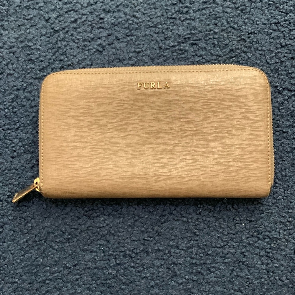 Furla wallet